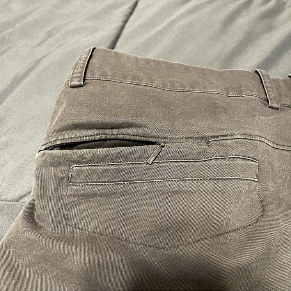 Men's The North Face Hommes Shorts Dark Gray Size 34 & 10" Inseam - Picture 6 of 10